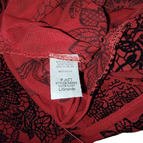 Red/Black Skirt Set - Picture 6 of 10